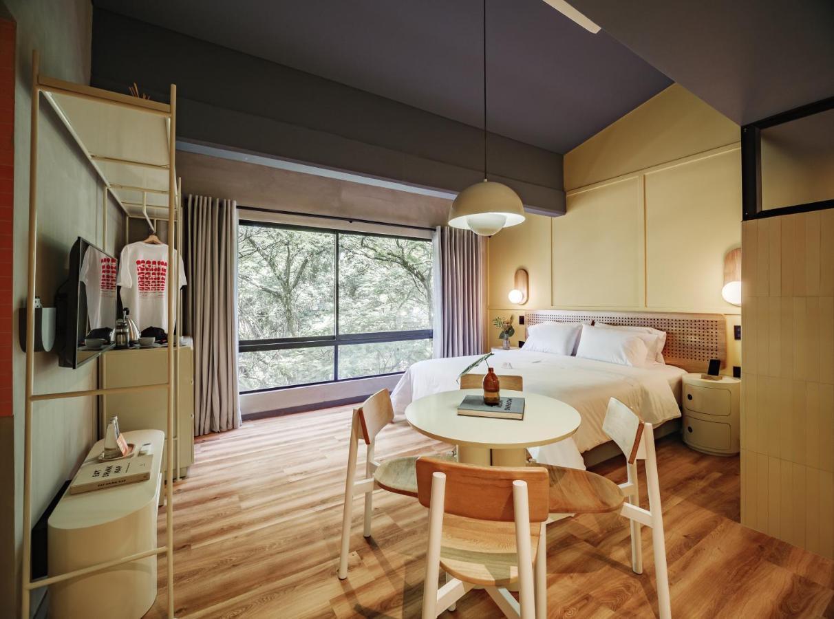 The Somos Flats Provenza - Self Check-in 4*