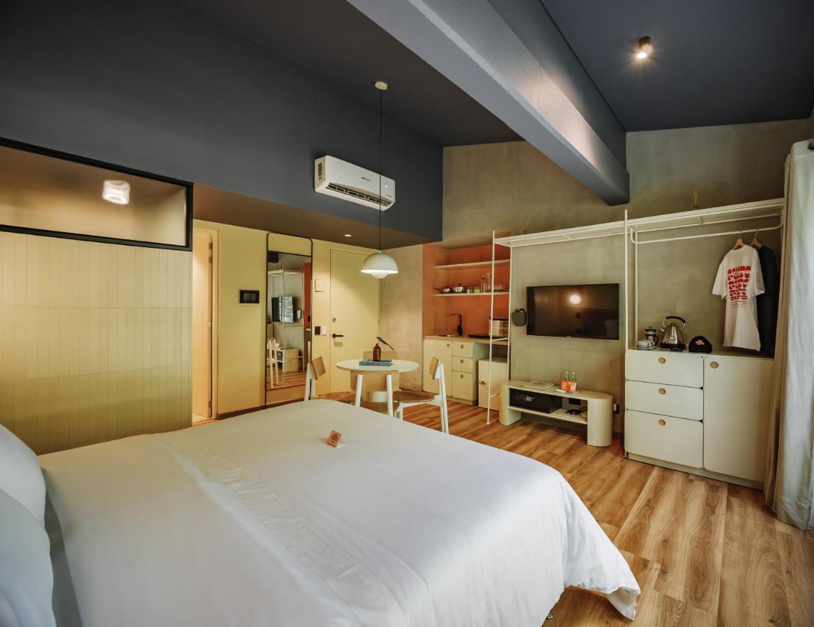 The Somos Flats Provenza - Self Check-in
